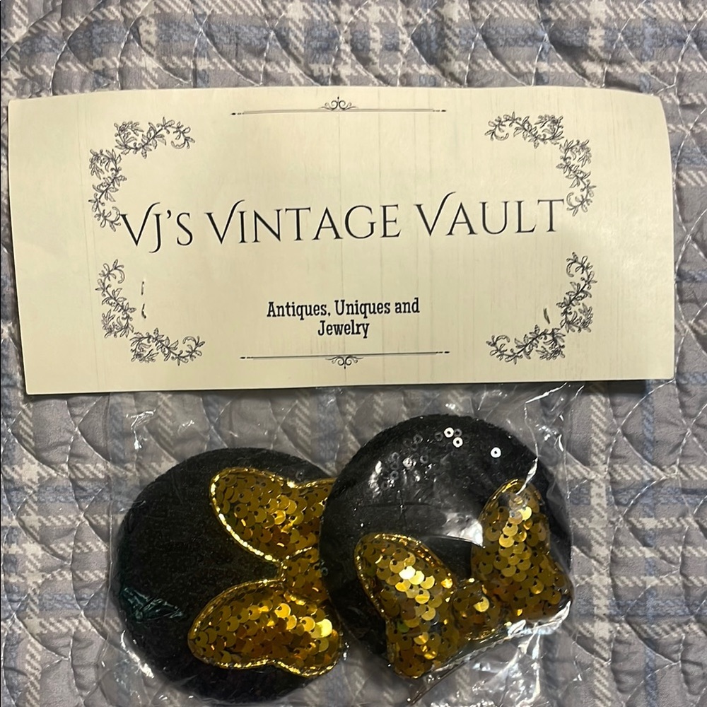 Elegant Black and Gold Hair Accessories